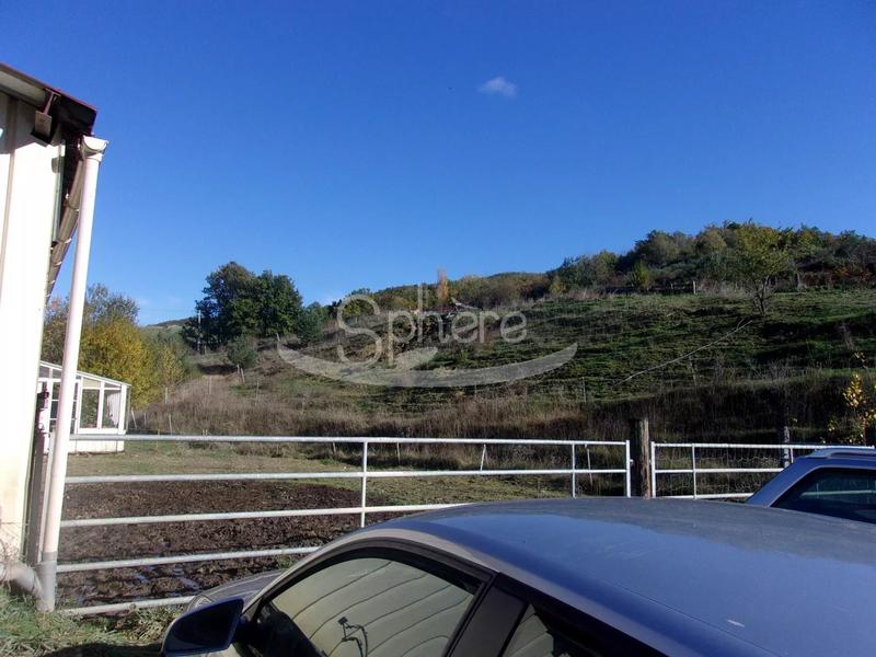 Propriété - 450 m² - 3 pièces