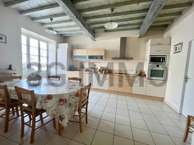 Maison - 120 m² - 4 pièces