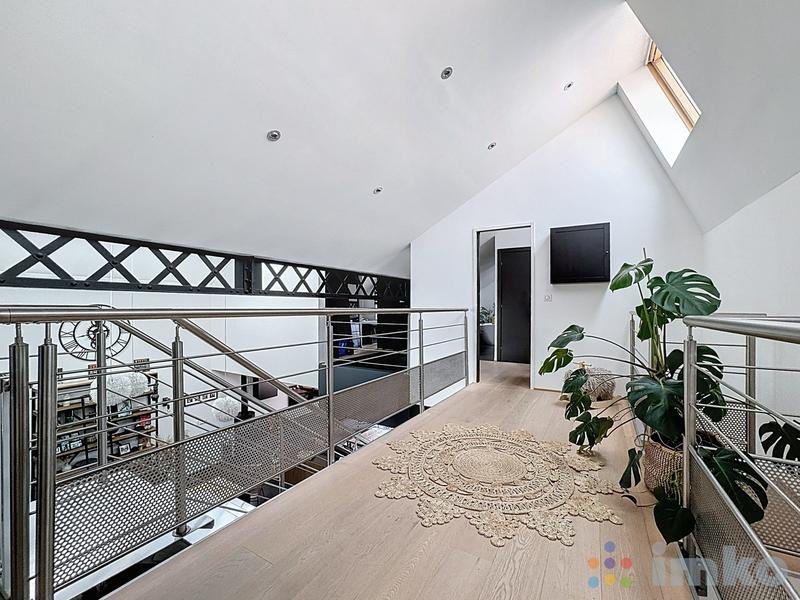 Maison - 200 m² - 4 pièces