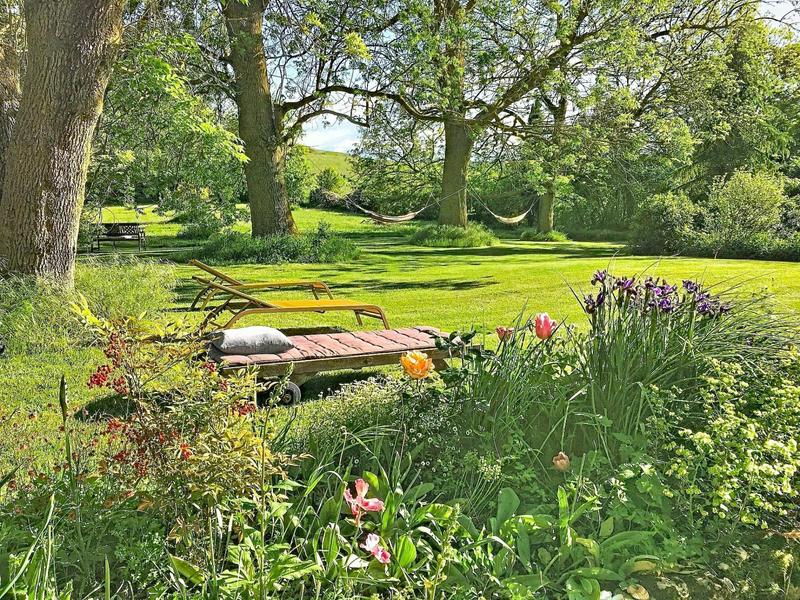 Maison - 420 m² - 12 pièces