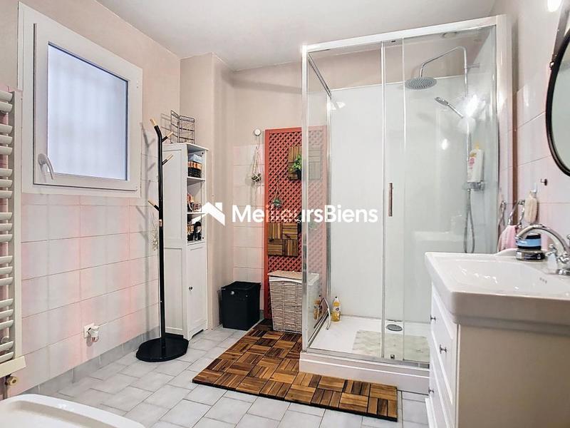 Maison traditionnelle - 112 m² - 6 pièces