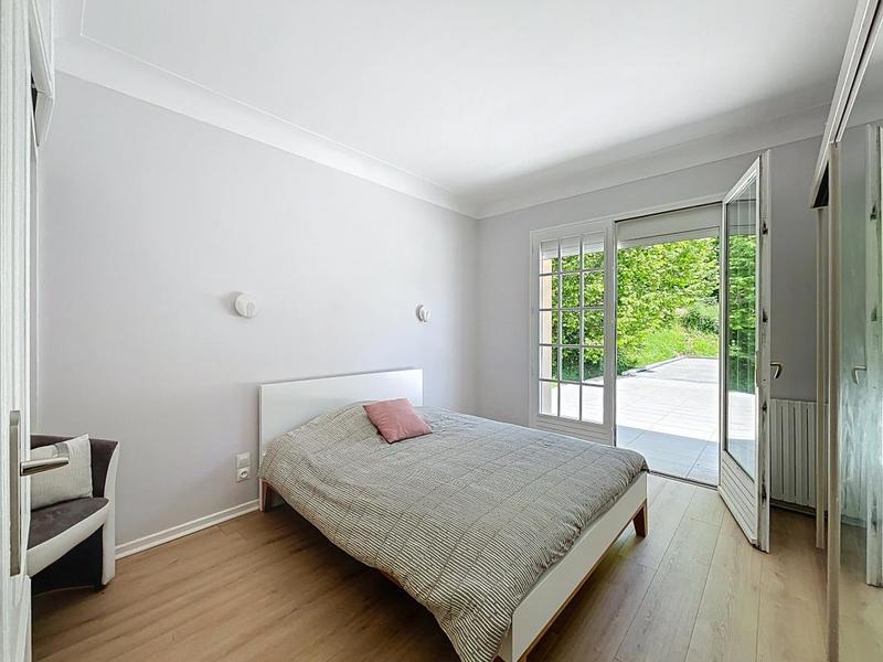 Maison - 212 m² - 5 pièces