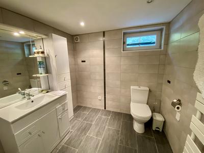 Maison traditionnelle - 195 m² - 6 pièces