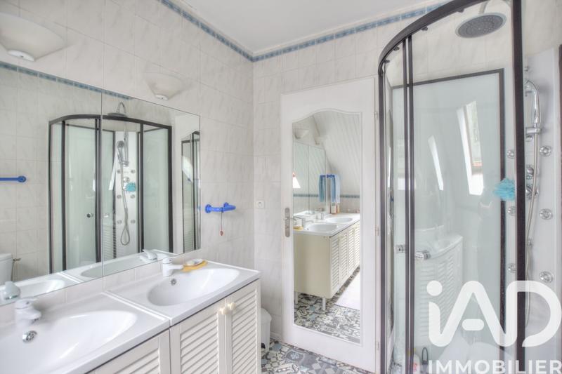 Maison - 158 m² - 6 pièces