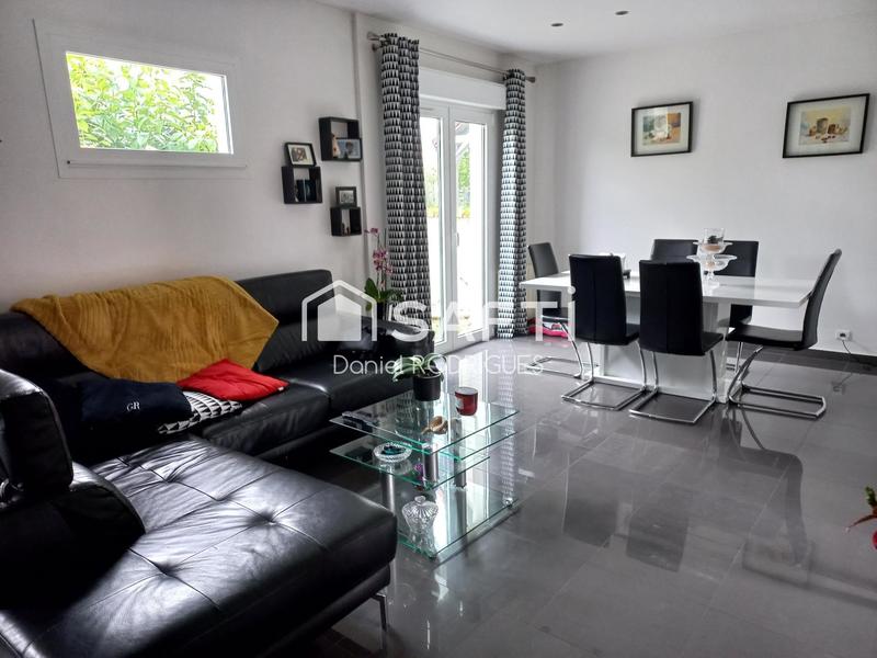 Maison - 91 m² - 5 pièces