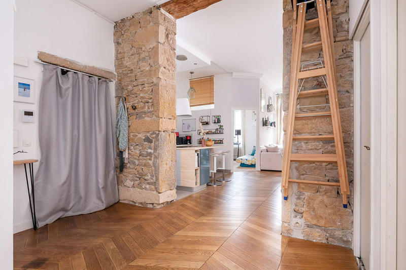 Appartement - 90 m² - 4 pièces