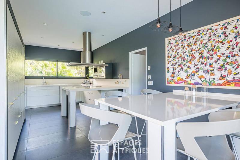 Maison d'architecte - 287 m² - 6 pièces