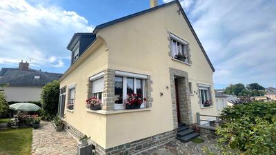 Maison - 134 m² - 7 pièces