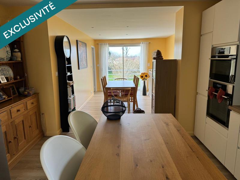 Maison - 95 m² - 5 pièces