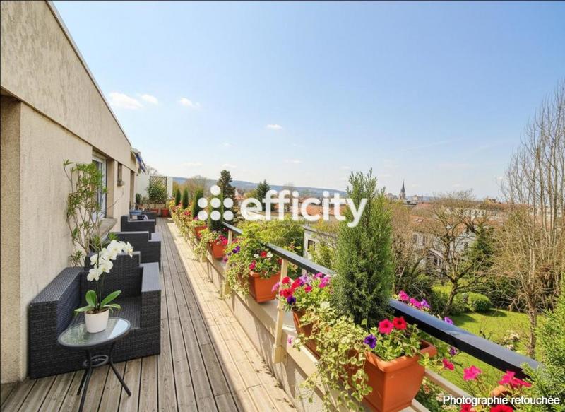 Appartement - 130 m² - 4 pièces