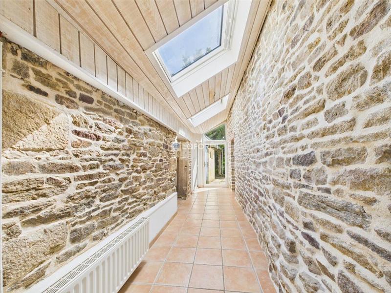 Maison en pierre - 170 m² - 6 pièces