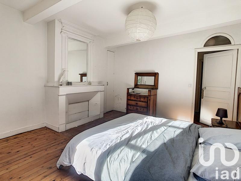 Maison - 331 m² - 12 pièces