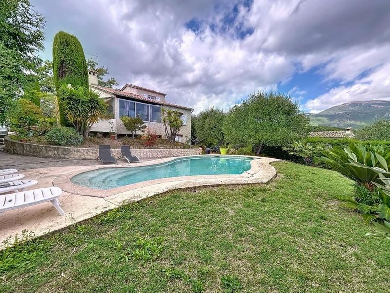 Maison - 148 m² - 4 pièces