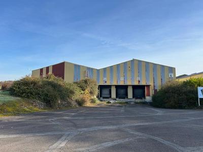 Entrepôt - 4 530 m² - 1 pièce