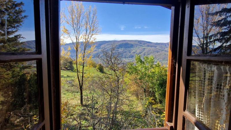 Maison traditionnelle - 95 m² - 4 pièces