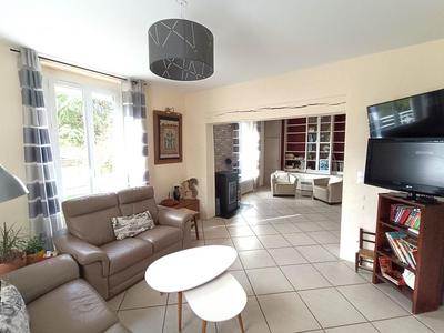 Maison - 161 m² - 5 pièces