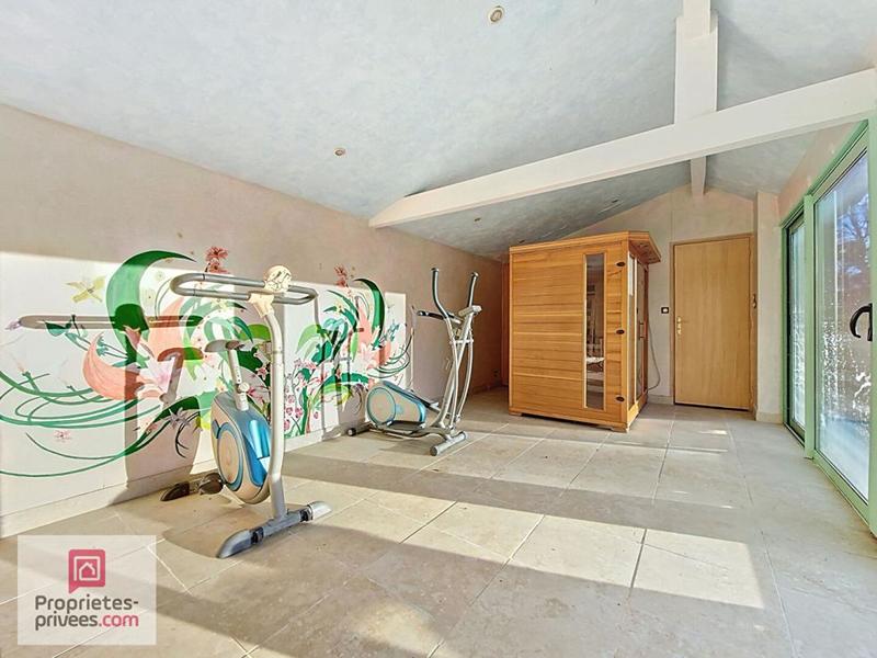 Maison - 253 m² - 10 pièces