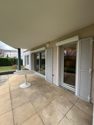 Appartement - 100 m² - 5 pièces