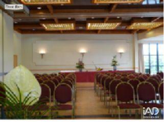 Local commercial - 13 000 m²