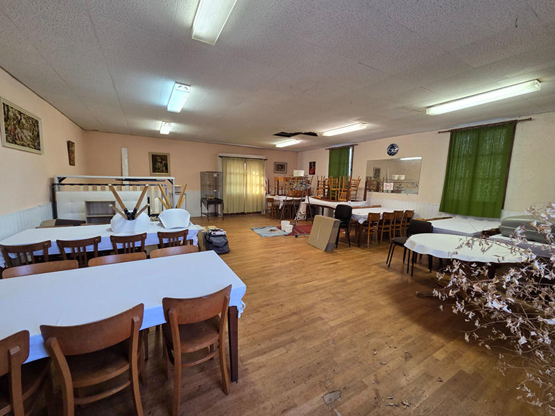 Maison - 300 m² - 6 pièces