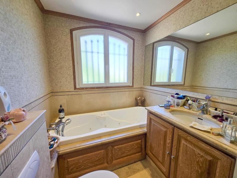 Maison - 149 m² - 4 pièces