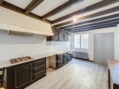 Maison ancienne - 191 m² - 6 pièces