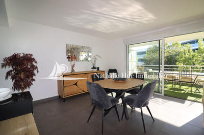 Appartement - 101 m² - 4 pièces