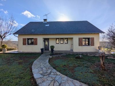 Maison - 135 m² - 6 pièces