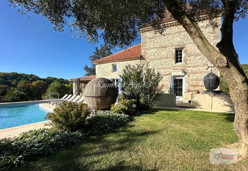 Maison - 515 m² - 16 pièces