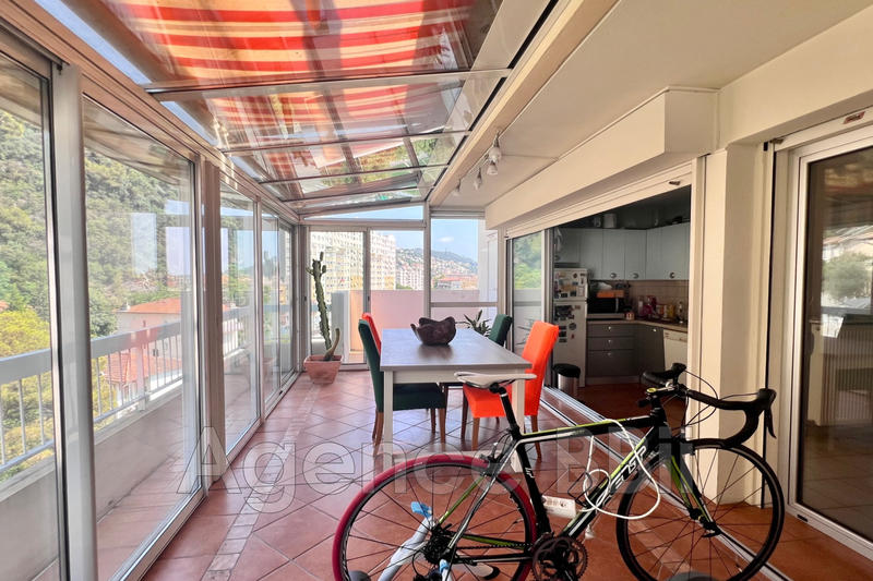 Appartement - 61 m² - 2 pièces