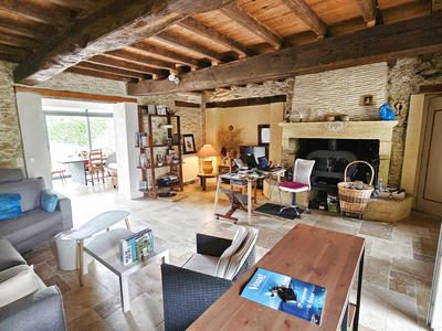 Maison - 272 m² - 10 pièces