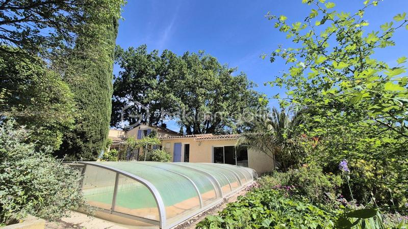 Maison - 140 m² - 6 pièces