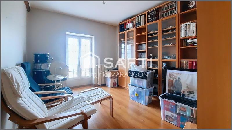 Maison - 181 m² - 12 pièces