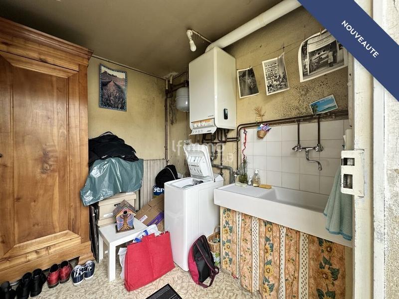 Maison - 205 m² - 11 pièces