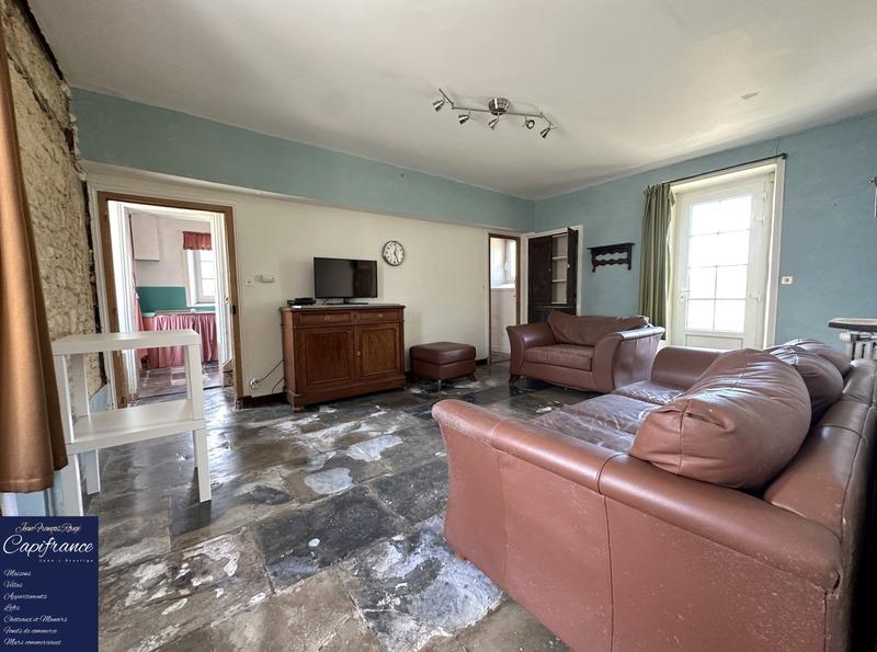 Maison - 350 m² - 16 pièces