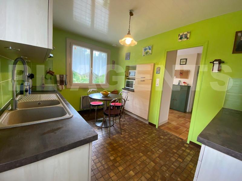 Pavillon - 172 m² - 8 pièces