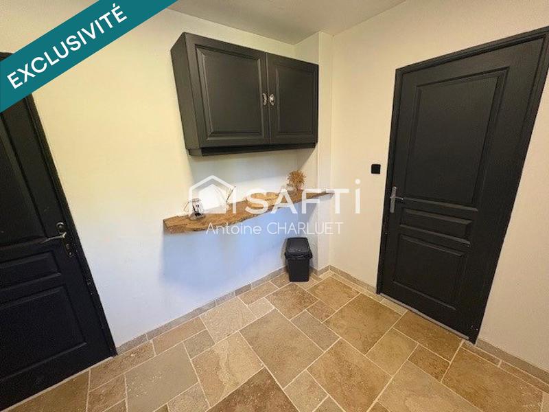 Maison - 255 m² - 9 pièces