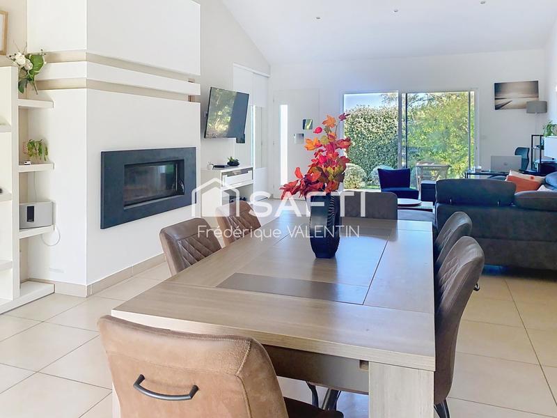 Maison - 160 m² - 5 pièces