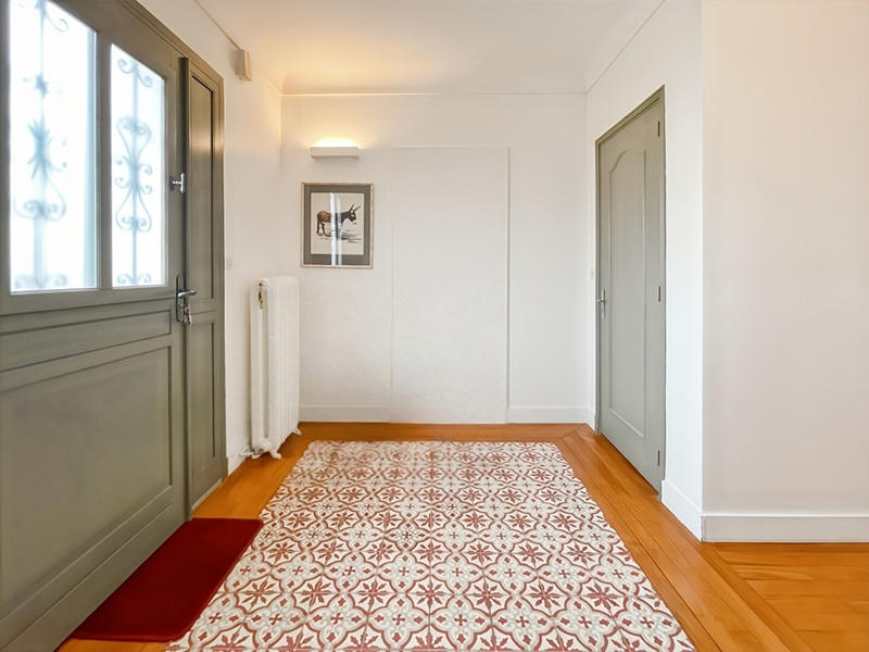 Maison - 210 m² - 8 pièces