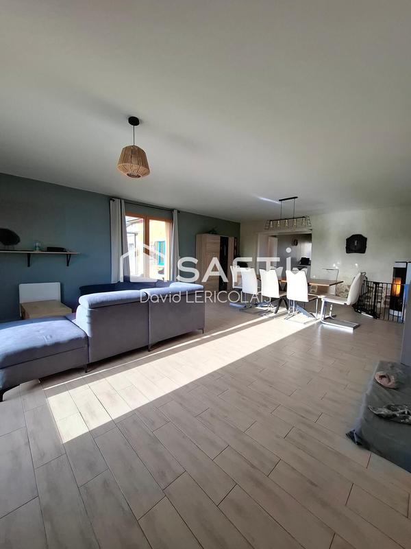 Maison - 190 m² - 8 pièces