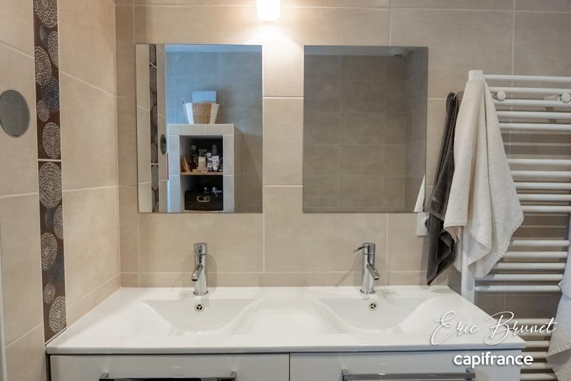 Maison - 142 m² - 6 pièces