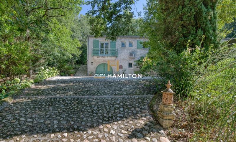 Maison d'architecte - 187 m² - 6 pièces