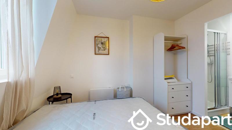 Chambre - 9 m² - 1 pièce