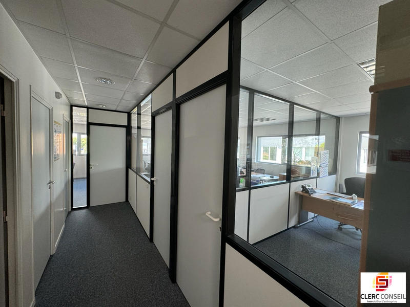 Bureau - 78 m²