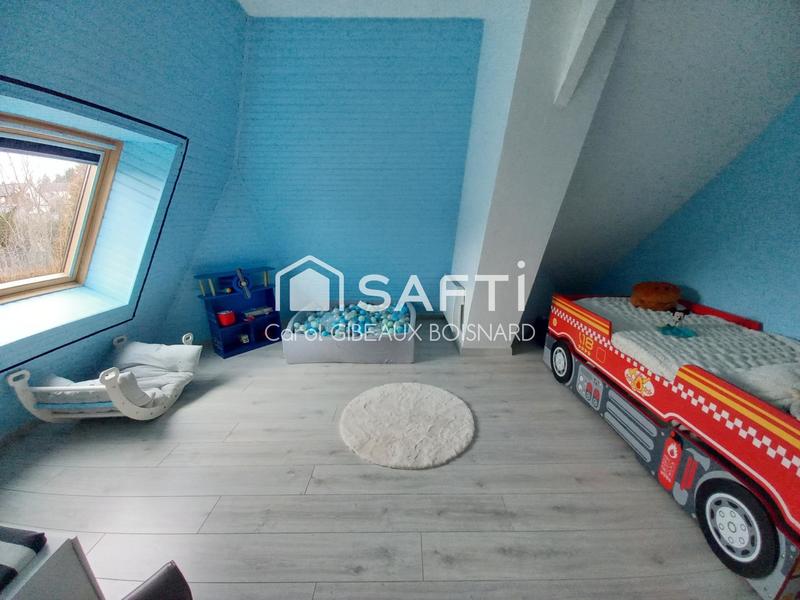 Maison - 171 m² - 7 pièces