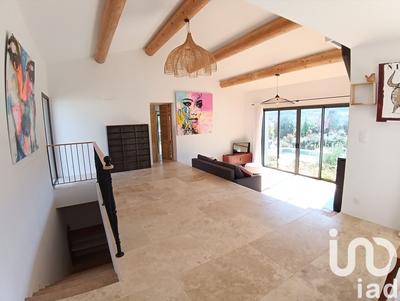 Maison - 185 m² - 6 pièces