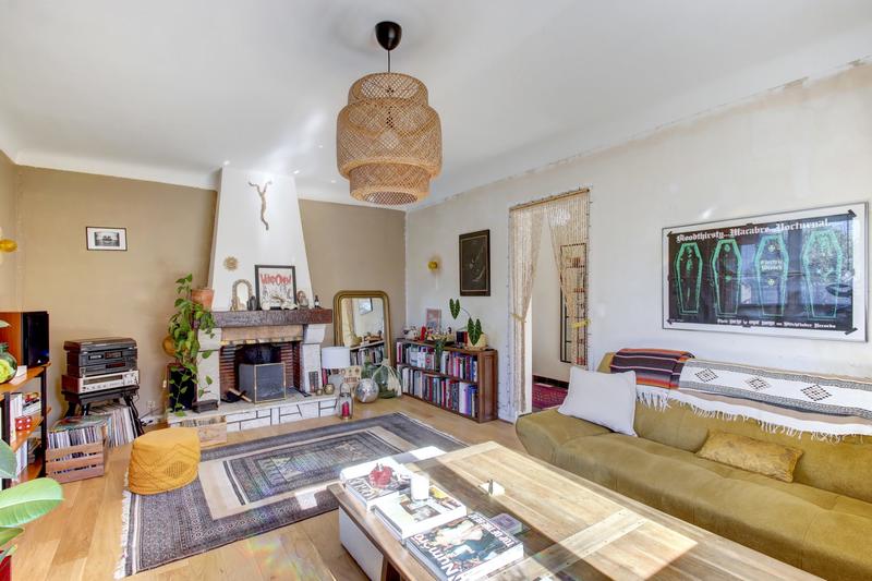 Maison - 230 m² - 5 pièces