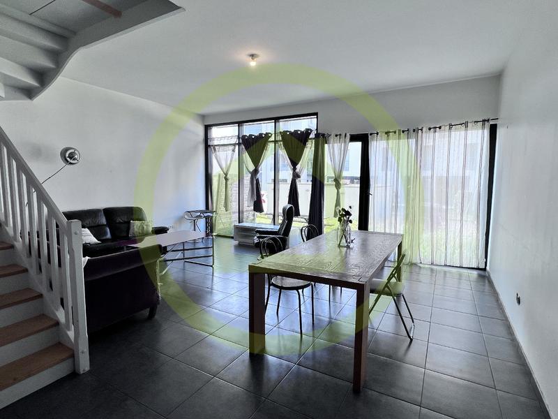 Maison - 165 m² - 8 pièces