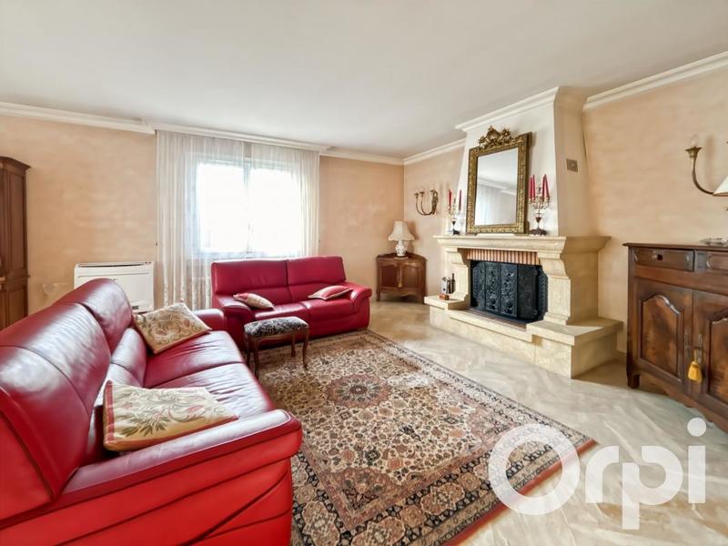 Maison - 110 m² - 4 pièces