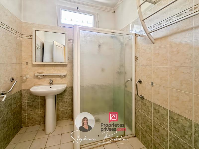 Maison - 180 m² - 7 pièces